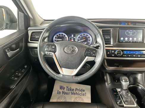 Used 2016 Toyota Highlander XLE AWD/4WD image 20