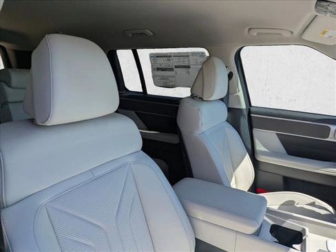 New 2026 Hyundai Santa Fe SEL image 18