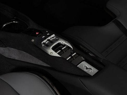 Used 2025 Ferrari 296 GTS image 32