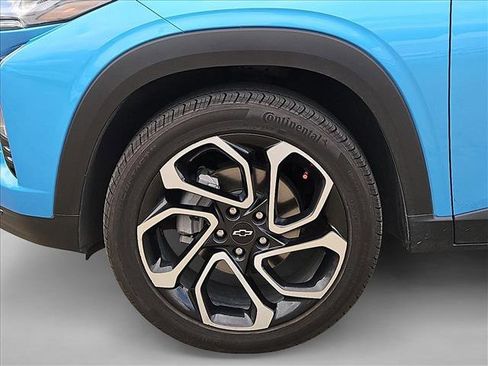 Used 2025 Chevrolet Trax RS w/ Driver Confidence Package image 15