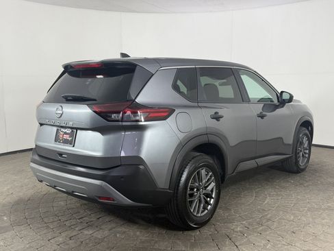 Used 2023 Nissan Rogue S FWD image 9