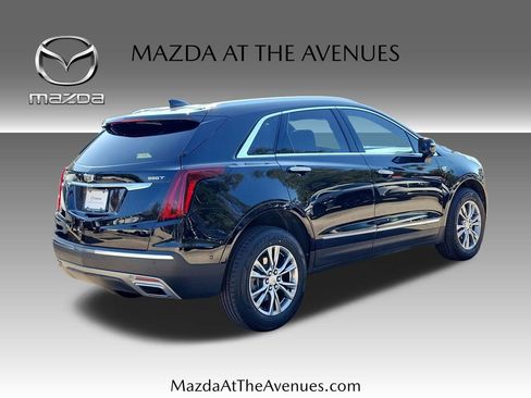 Used 2022 Cadillac XT5 Premium Luxury w/ Technology Package image 4