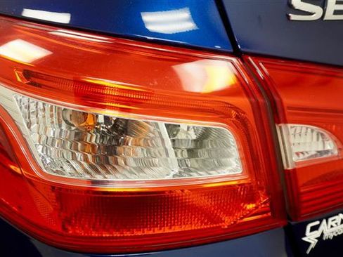 Used 2016 Nissan Sentra SV w/ Style Package image 38