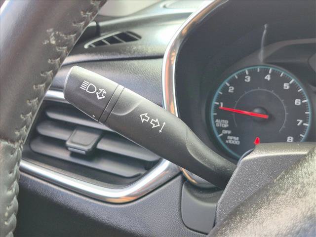 Used 2018 Chevrolet Equinox LT FWD image 11