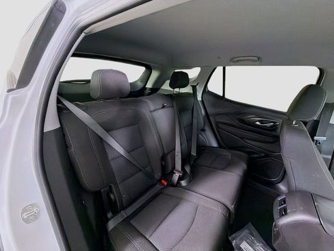 Used 2024 GMC Terrain SLE image 26