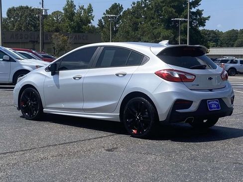 Used 2018 Chevrolet Cruze LT w/ Redline Edition FWD image 5