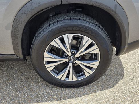 Used 2023 Nissan Rogue SV AWD/4WD image 26