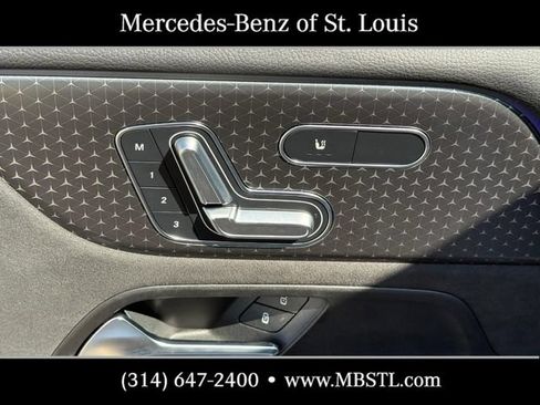 Certified 2025 Mercedes-Benz GLB 250 4MATIC image 17