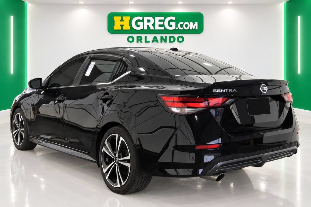 Used 2022 Nissan Sentra SR w/ SR Premium Package FWD image 2