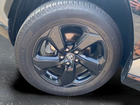 Used 2019 Toyota RAV4 XSE AWD/4WD image 28