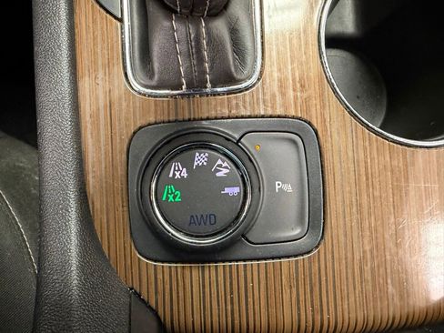 Used 2019 GMC Acadia SLE w/ Driver Alert Package I AWD/4WD image 32