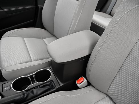 Used 2016 Toyota Corolla LE FWD image 34