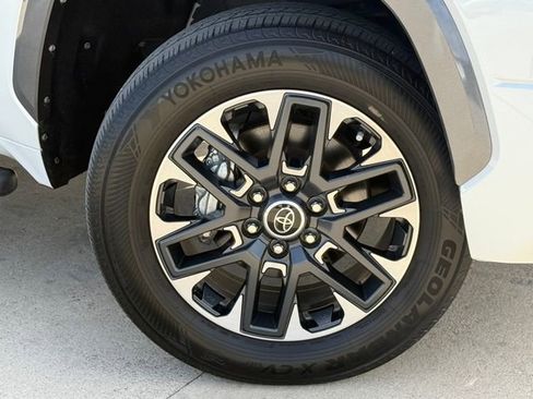 Used 2024 Toyota Tundra Limited w/ Power Package AWD/4WD image 2