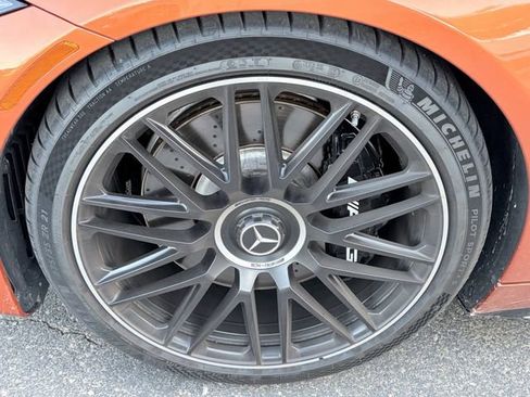 Used 2024 Mercedes-Benz SL 63 AMG 4MATIC image 4
