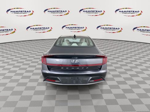 Used 2023 Hyundai Sonata SE w/ Cargo Package image 7
