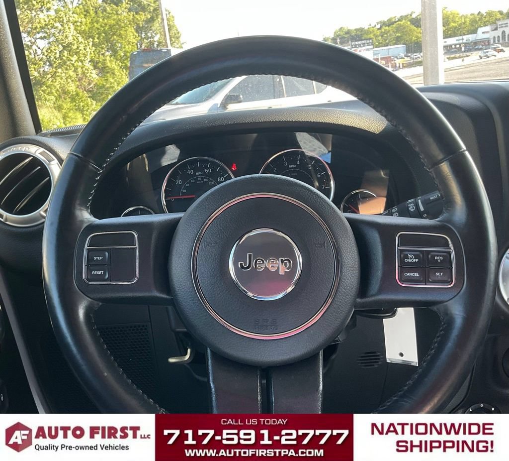 Used 2018 Jeep Wrangler Unlimited Sahara AWD/4WD image 19