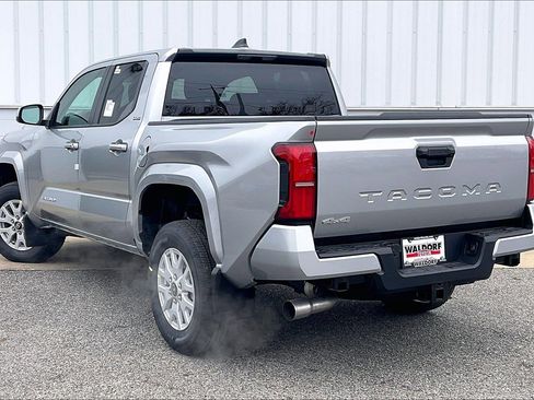 New 2025 Toyota Tacoma SR5 AWD/4WD image 3