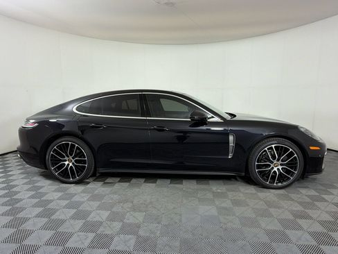 Used 2022 Porsche Panamera 4 Platinum Edition AWD/4WD image 9