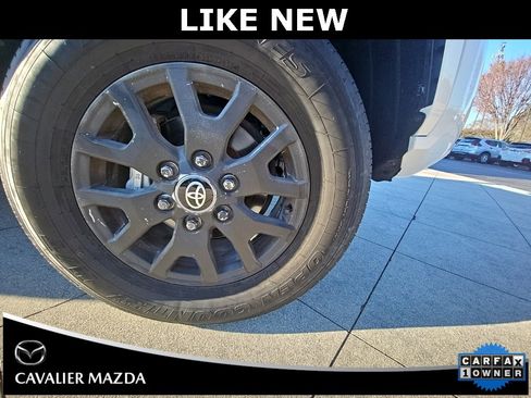 Used 2024 Toyota Tacoma SR image 36