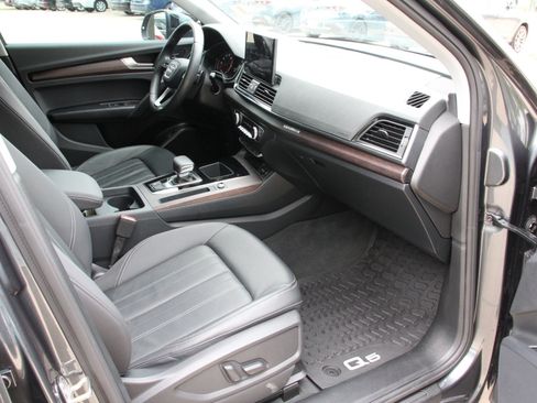 Used 2023 Audi Q5 2.0T Premium w/ Convenience Package AWD/4WD image 29