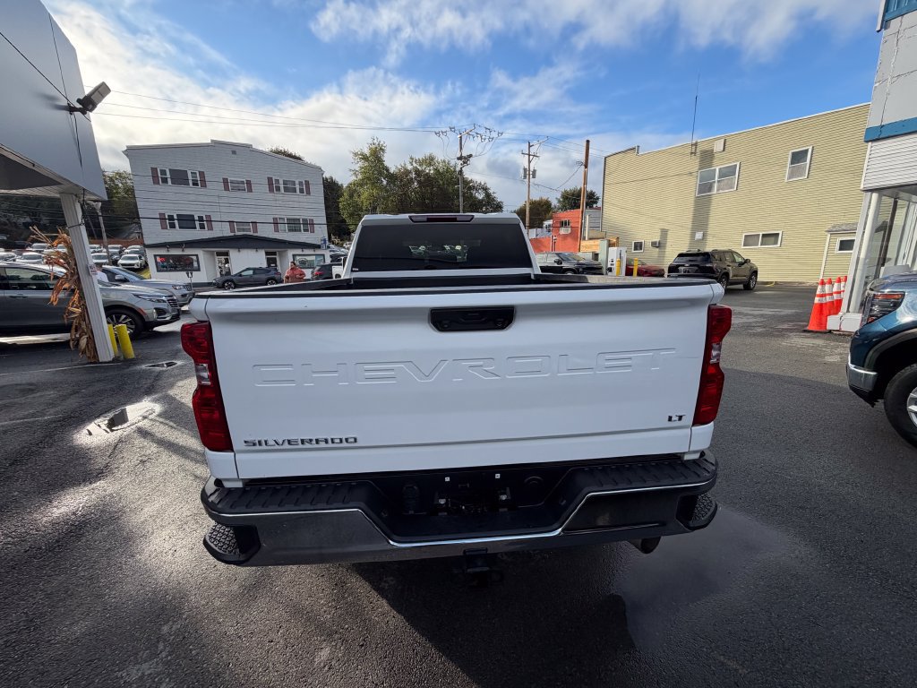 Used 2025 Chevrolet Silverado 2500 LT w/ Convenience Package AWD/4WD image 4