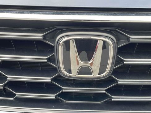 Used 2024 Honda CR-V LX image 7