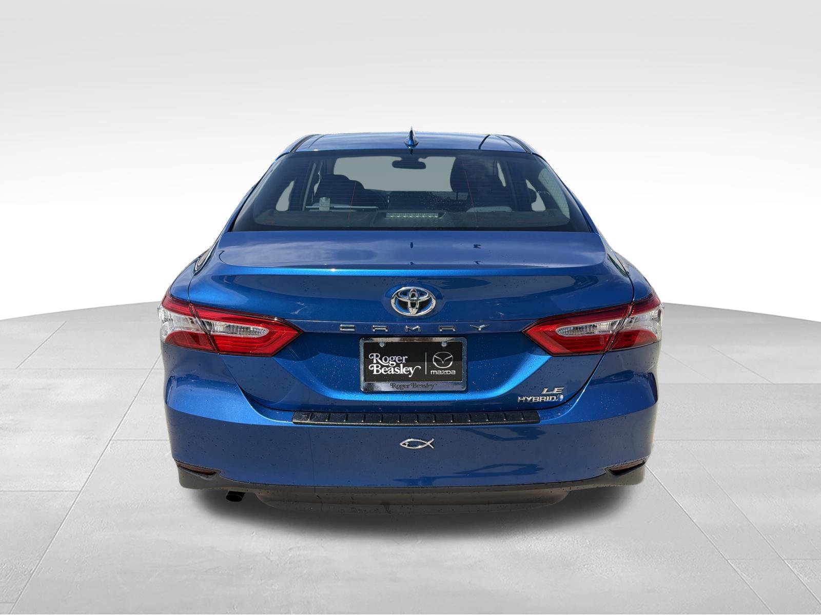 Used 2020 Toyota Camry LE FWD image 6