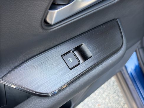 New 2026 Nissan Kicks SV w/ SV Premium Package image 31