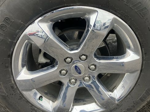 Certified 2022 Ford F150 Lariat w/ Equipment Group 502A High image 9