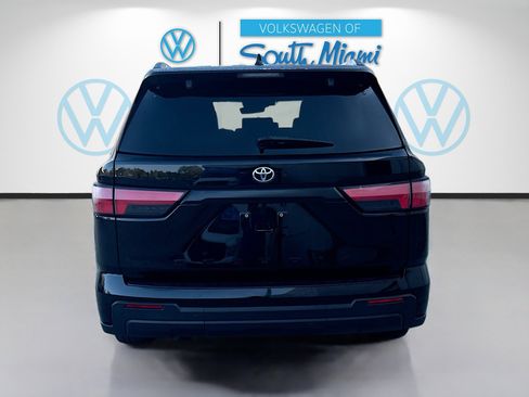 Used 2024 Toyota Sequoia SR5 w/ SR5 Premium Package image 6