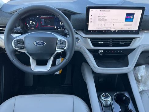 New 2026 Ford Explorer Active AWD/4WD image 13