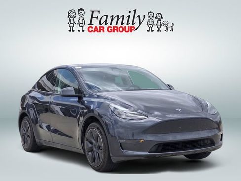 Used 2024 Tesla Model Y Long Range AWD/4WD image 2