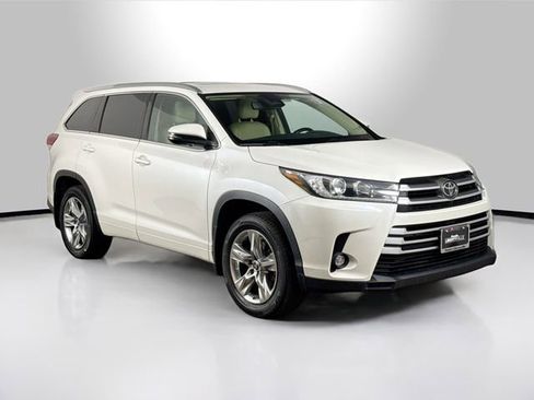 Used 2019 Toyota Highlander Limited image 18