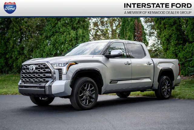 Used 2023 Toyota Tundra Platinum AWD/4WD image 1