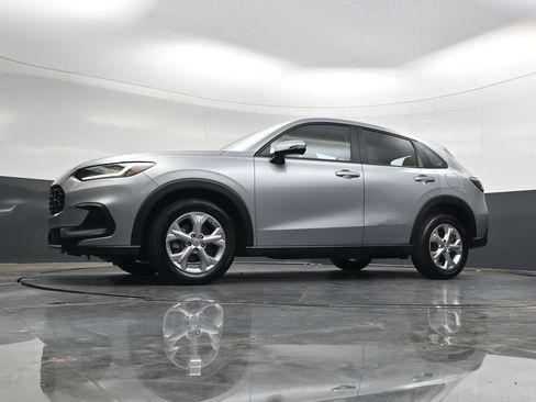 Used 2024 Honda HR-V LX image 32