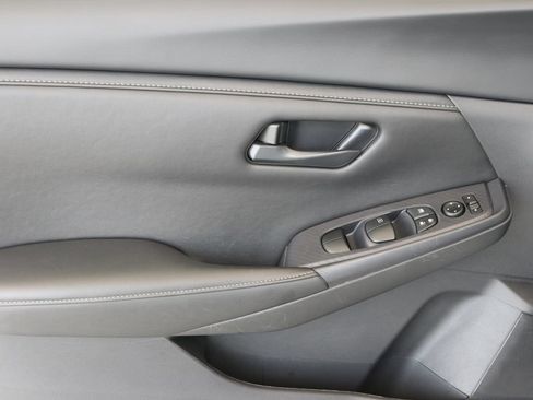 Used 2024 Nissan Sentra S w/ Lighting Package FWD image 27