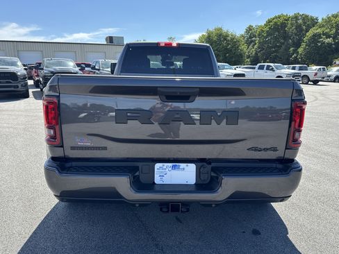 New 2026 RAM 3500 Big Horn AWD/4WD image 6