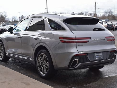 Used 2022 Genesis GV70 2.5T w/ Select Package image 10