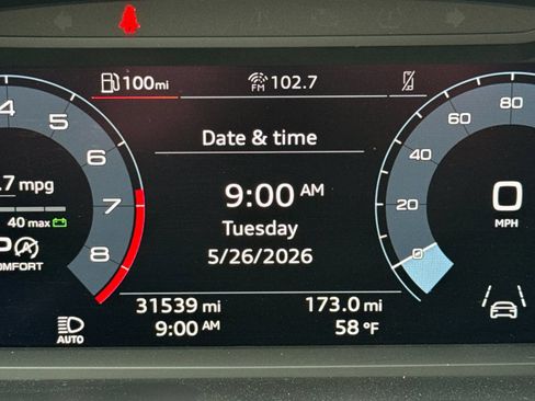 Used 2025 Audi Q3 2.0T Premium AWD/4WD image 21