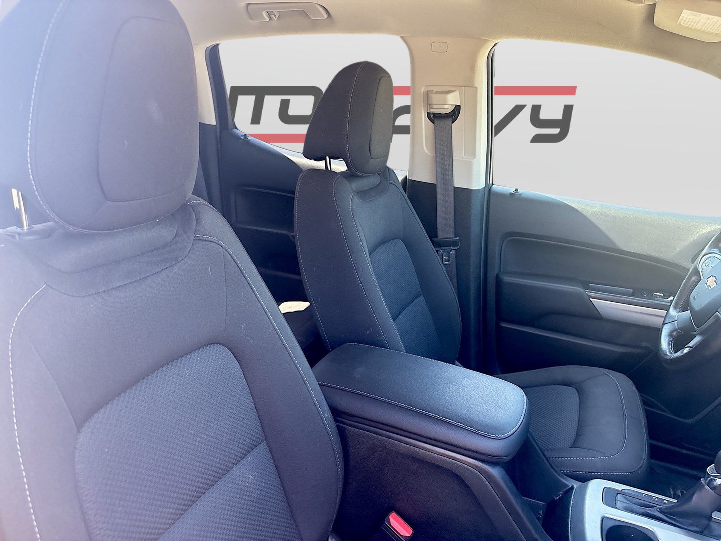 Used 2022 Chevrolet Colorado LT w/ LT Convenience Package AWD/4WD image 24