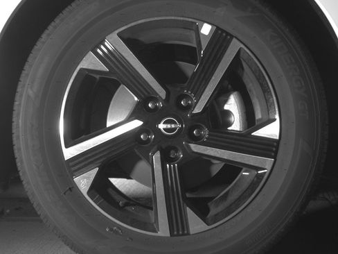 Used 2025 Nissan Sentra SV FWD image 13