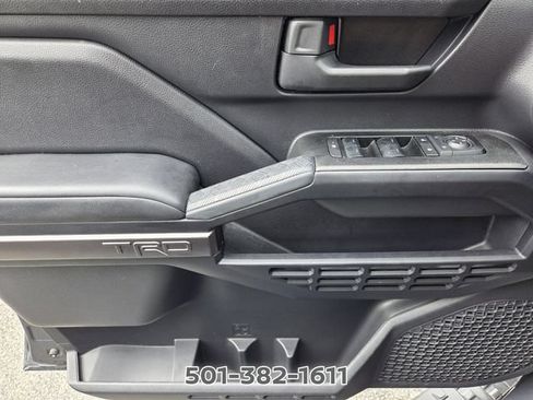 Used 2025 Toyota 4Runner 4WD image 33