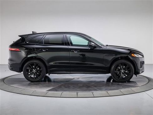 New 2024 Jaguar F-PACE R-Dynamic S image 6