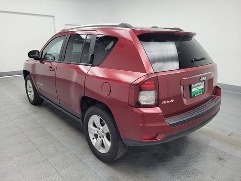 Used 2017 Jeep Compass Latitude AWD/4WD image 5