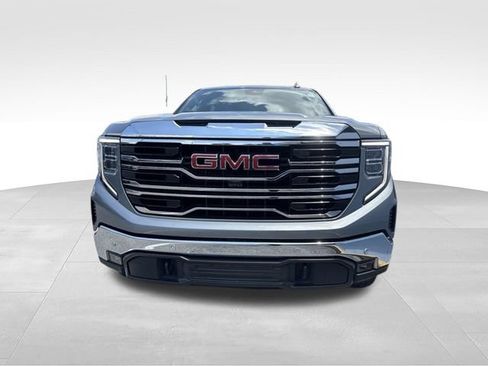 Used 2023 GMC Sierra 1500 SLT w/ SLT Premium Plus Package AWD/4WD image 2