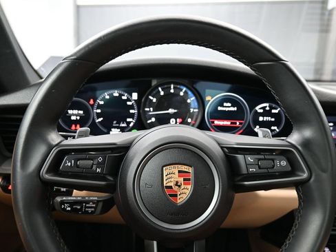 Used 2020 Porsche 911 Carrera S image 6