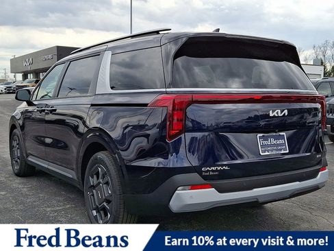 New 2026 Kia Carnival EX FWD image 3