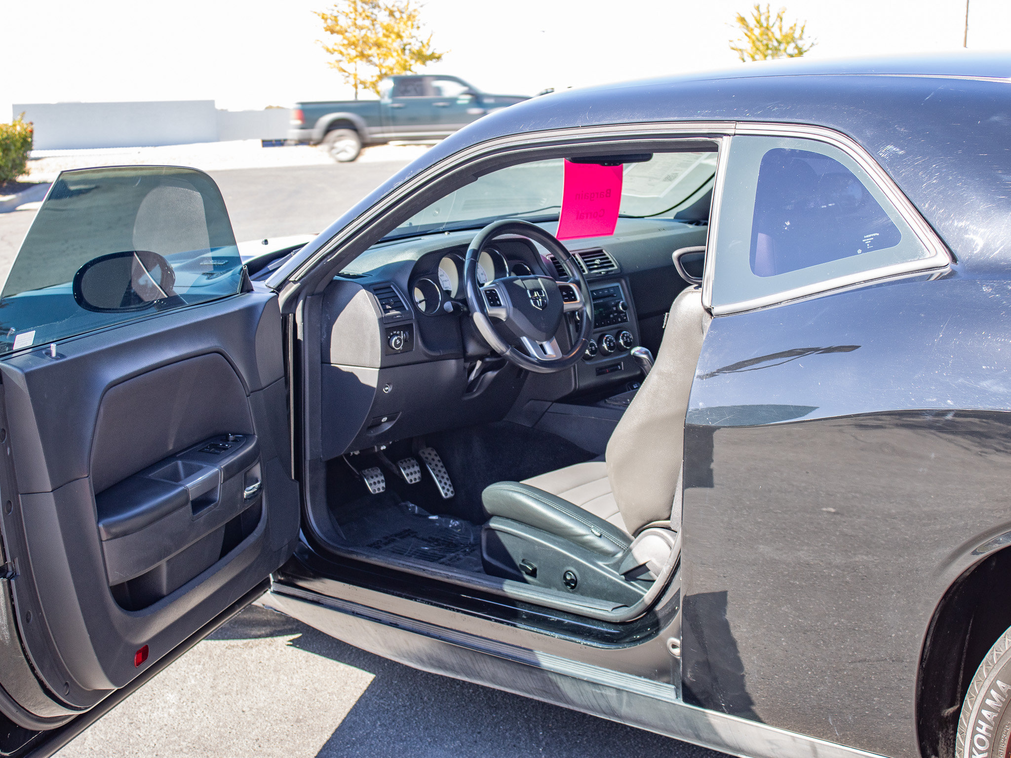 Used 2014 Dodge Challenger R/T RWD image 12