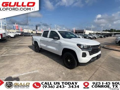 Used 2025 Chevrolet Colorado LT w/ Advanced Trailering Package RWD image 2
