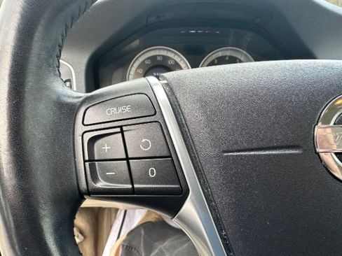 Used 2013 Volvo S60 T5 image 20